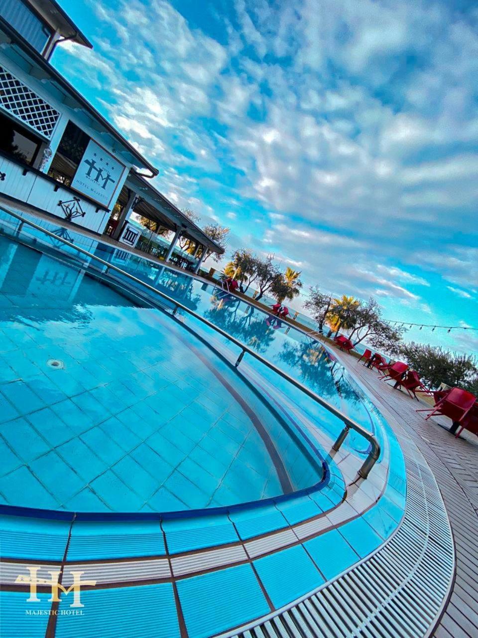 Majestic Hotel 4*