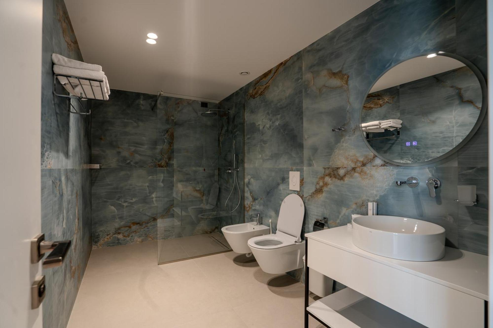 Majestic 4* Durres